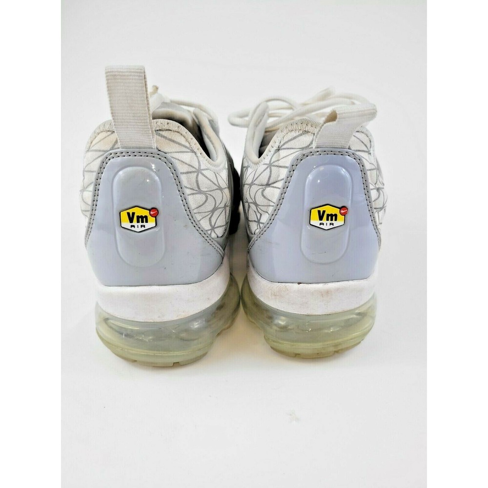 Nike Air Max Vapormax Plus VM men’s Size 9 WHITE/ GRAY  Platinum